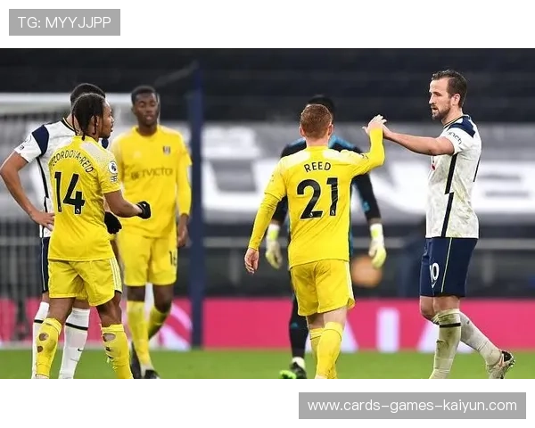 热刺右路的速度型突破：撕裂对手防线的瞬间艺术